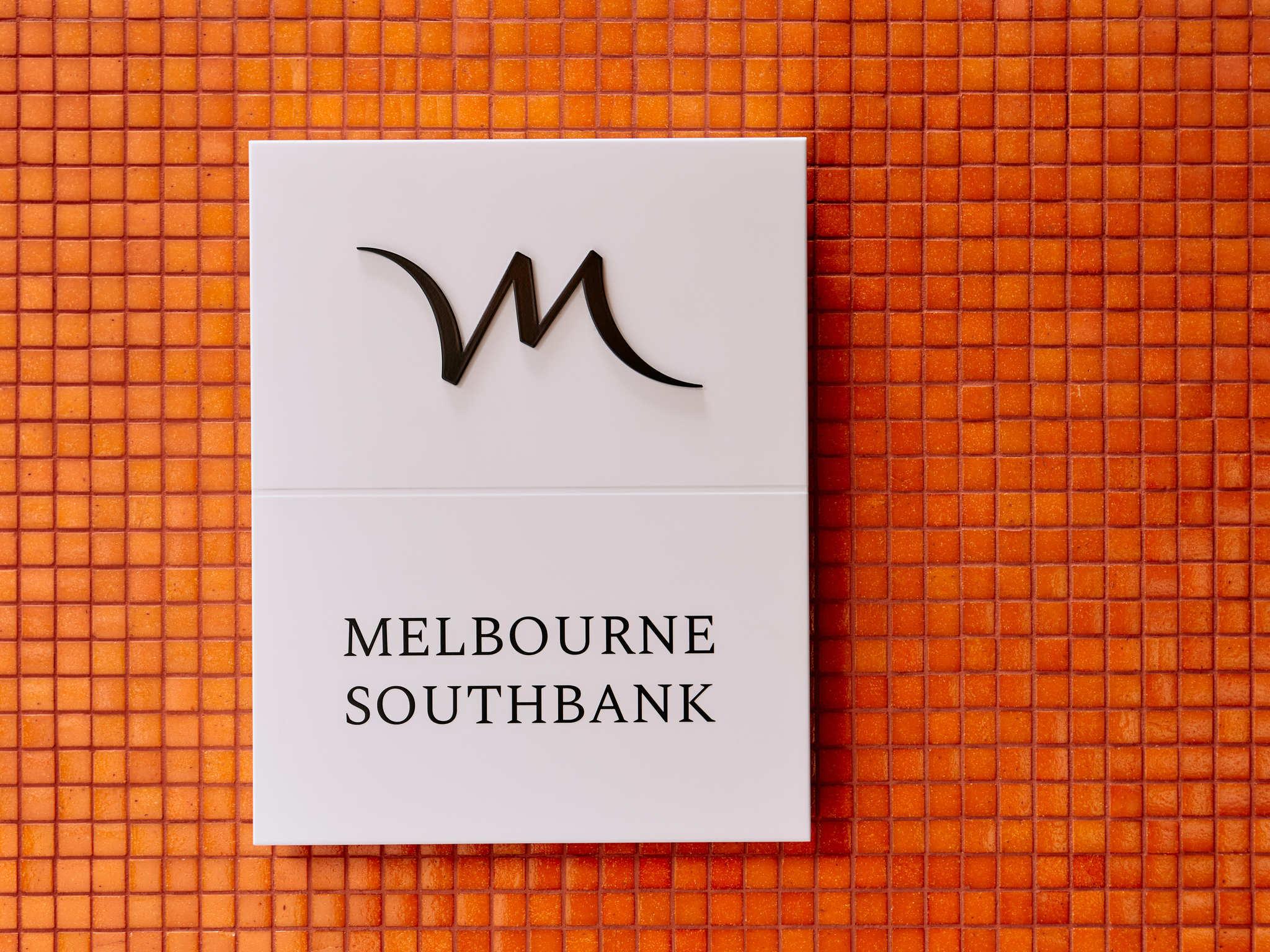 Mercure Melbourne Southbank Hotel Exterior photo